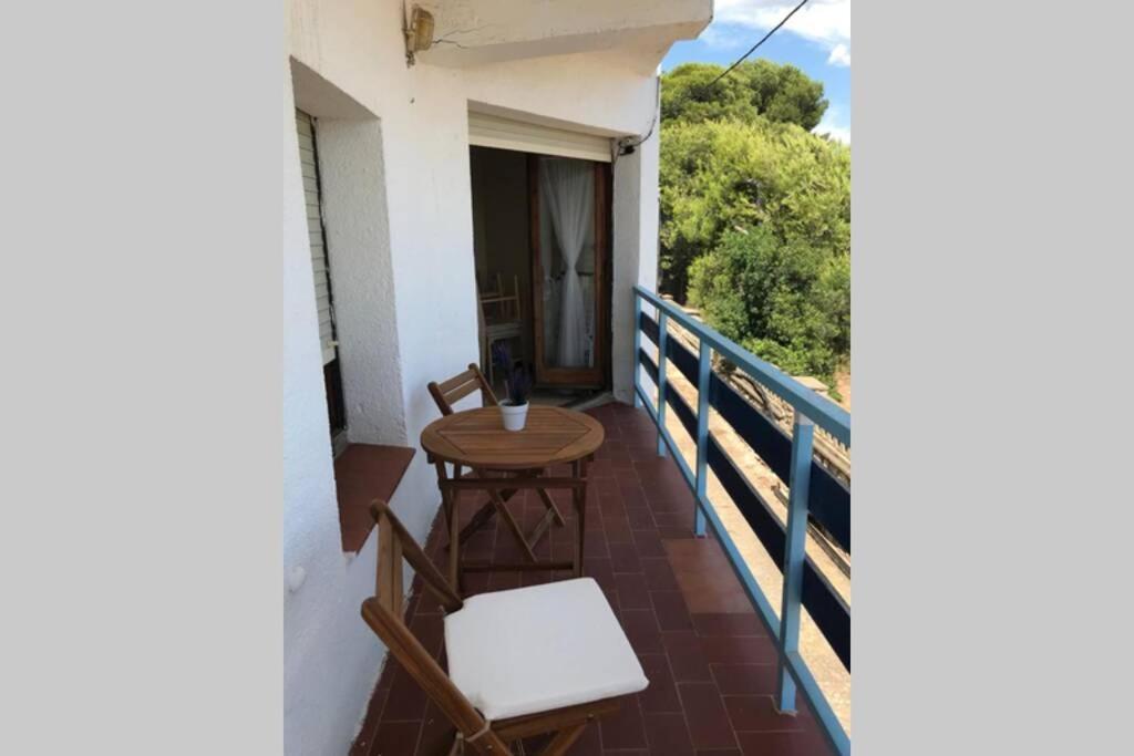 El Faro Apartaments Platja Llarga-Les Salines-Tgn ตาร์ราโกนา ภายนอก รูปภาพ