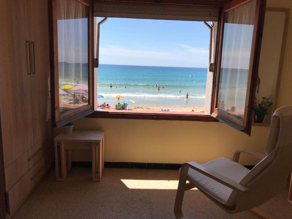 El Faro Apartaments Platja Llarga-Les Salines-Tgn ตาร์ราโกนา ภายนอก รูปภาพ