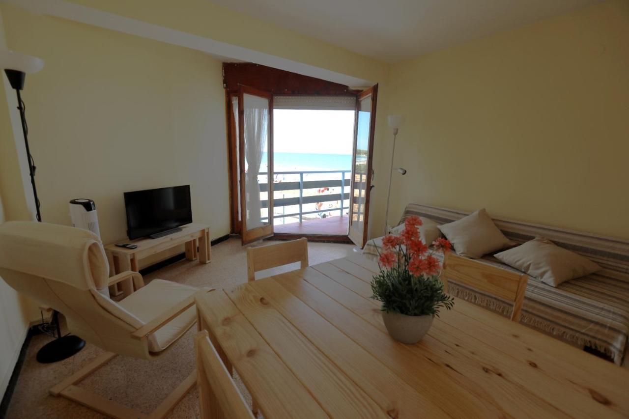 El Faro Apartaments Platja Llarga-Les Salines-Tgn ตาร์ราโกนา ภายนอก รูปภาพ