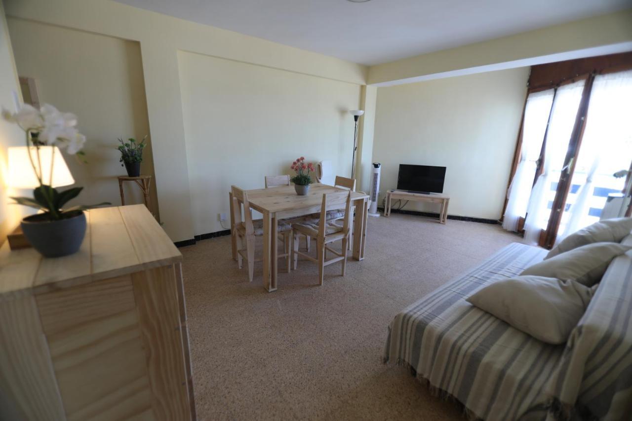 El Faro Apartaments Platja Llarga-Les Salines-Tgn ตาร์ราโกนา ภายนอก รูปภาพ