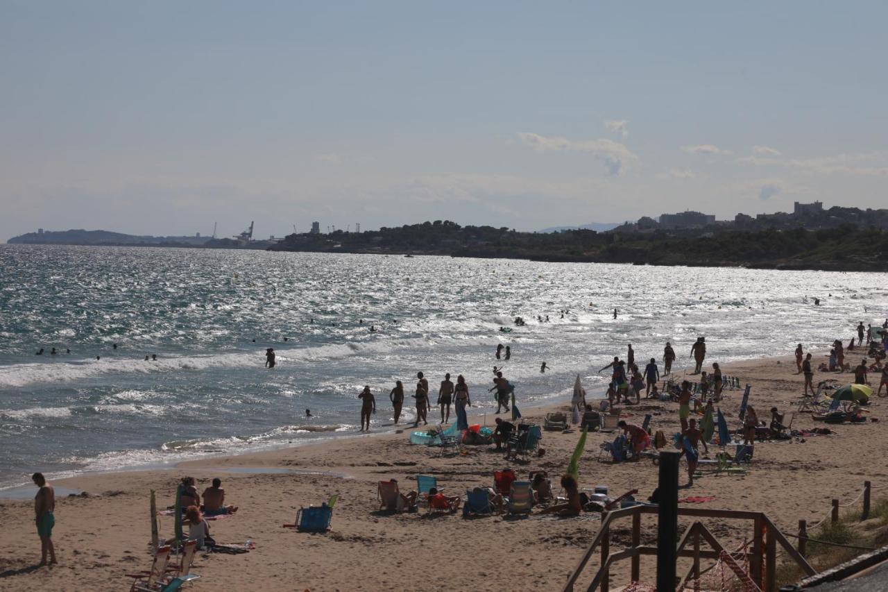 El Faro Apartaments Platja Llarga-Les Salines-Tgn ตาร์ราโกนา ภายนอก รูปภาพ