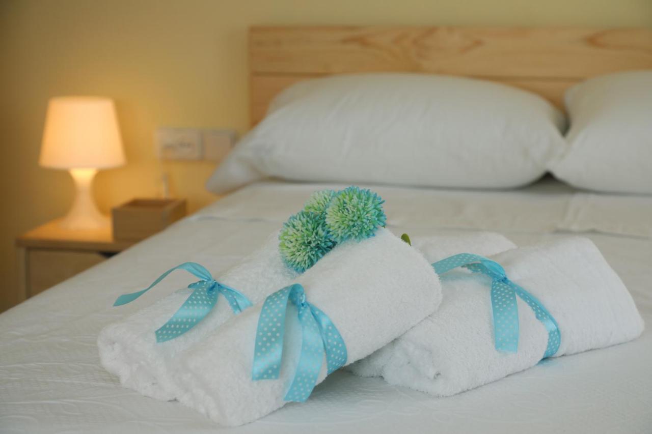 El Faro Apartaments Platja Llarga-Les Salines-Tgn ตาร์ราโกนา ภายนอก รูปภาพ